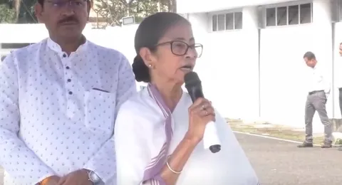 Mamata Banerjee said that female hostel students should follow the rules and avoid going out late at night.