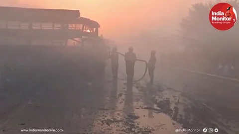 13 Killed, 35 Injured as Fog Triggers Massive Pile-Up, Fire on Yamuna Expressway