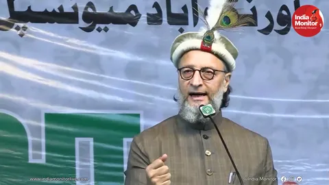 Owaisi Blames Congress for Umar Khalid, Sharjeel Imam Bail Denial, Targets UAPA