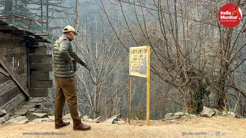 Operation Trashi-I Resumes in J&K’s Kishtwar After Night Halt; JeM Terrorists Suspected Trapped