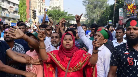 Two dice and thousands injured in crackdown on Bangladesh student protests.
