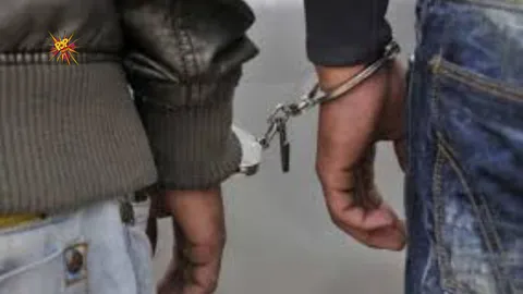 Two Arrested After Encounter in Deoria for Harassing Schoolgirls
