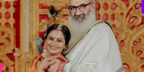 This TV Actress Marries 49 Years Old Spiritual Guru; Pics Go Viral