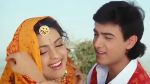 Decoding the Eternal Magic and Charm of 'Ghungat Ki Aad Se Dilbar Ka'