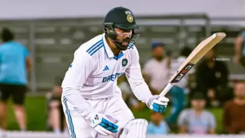 India vs Australia 2nd Test: Rohit Sharma Shines in 'Double Shift', Virat Kohli Faces Tough Challenges
