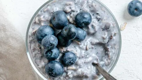 Adding Blueberries and Cranberries to Oats- Nutritional Powerhouse
