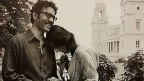 Subtle Yet Meaningful Things Men Do When They’re in Love