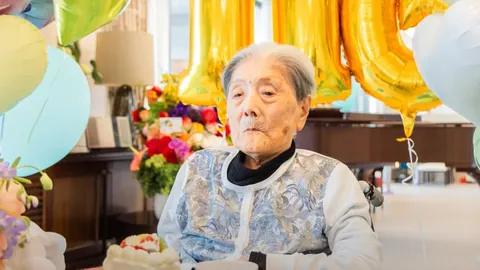 Japanese Woman, 116, leaves her body, Marking End of Record Age