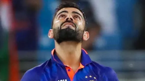 Virat Kohli Felicitated by Delhi Cricket Association for hundred Tests
