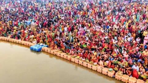 Kumbh Mela: Sangam waters are unsafe; CPCB revises report after bacteria scare.