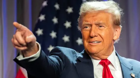 Trump's Stark Warning to US Journalists and Authors Over The Use of Anonymous Sources