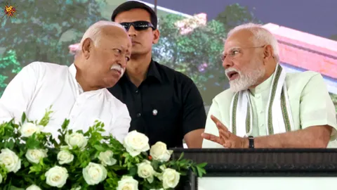 Sanjay Raut Claims PM Announced Retirement at RSS Office, Successor Discussed in Private Meeting