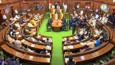 Delhi assembly goes green : BJP MLA announces 100-Day Solar Power Transition
