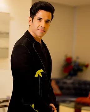 Tusshar Kapoor Joins Masti 4: A Hilarious Reunion Begins!