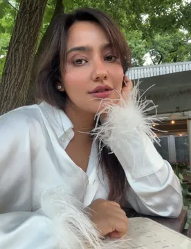 Neha Sharma’s Chicago vacation is one stylish serve after another