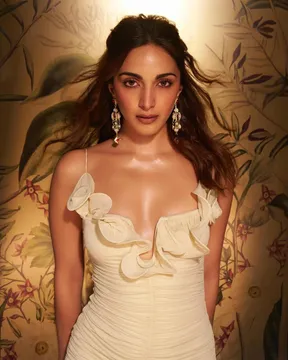 Director Amar Kaushik on wanting to work with Kiara Advani; "I am waiting, when will I direct or produce one of her films and be onset with her" , highlights creative respect between Maddock and Kiara