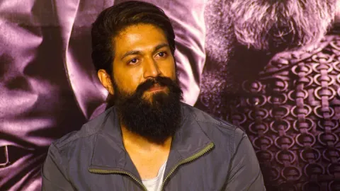 Yash Starts Shooting for 'Toxic,' Shares Photo from Pooja Ceremony