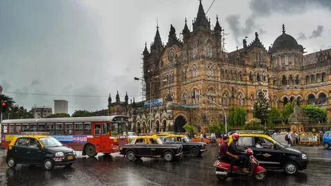 Pre-Monsoons Hit Mumbai ; Thane Traffic Grinds to a Halt