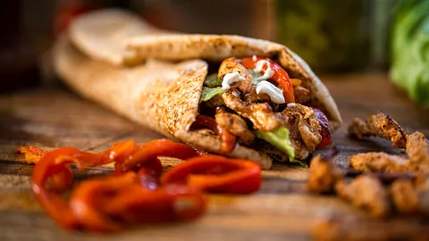 19-year-old Man Dies After Eating Shawarma at a Food Stall in Mumbai