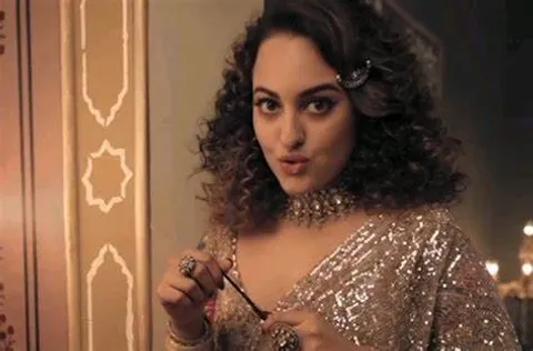 ‘Tilasmi Bahein’, composed by Sanjay Leela Bhansali, from his highly anticipated Netflix series ‘Heeramandi: The Diamond Bazaar’ featuring Sonakshi Sinha!