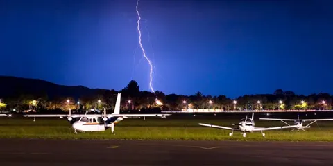 6 Flights Diverted After Lightning in Goa!