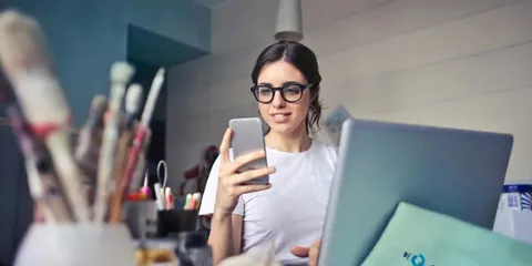 Gen Z Rejects 9-5 Jobs, Start Business And Aims To Be Their Own Boss!