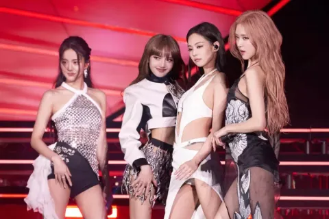 News Of The Day: Blackpink won't renew individual contracts at YG, Massive drop in petrol prices!