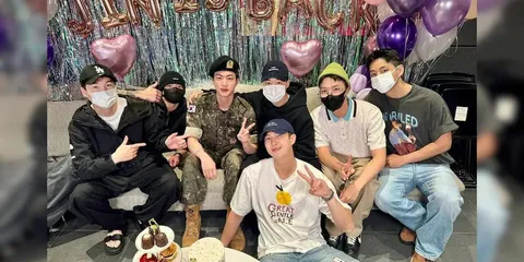 BTS' Jin Officially Discharged From Military, BTS Reunion; See Pic