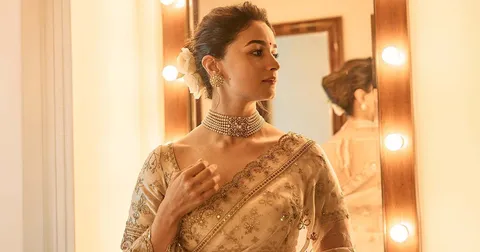 Alia Bhatt Rocked Her Wedding Saree Again At National Awards 2023, Fans Appreciate Her For Her Fashion Choice!