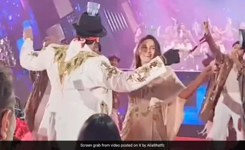 Viral: Alia Bhatt And Ranbir Kapoor Dancing On 'Jamal Kuddu' At Flimfare Awards 2024!