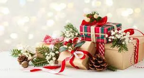 7 Best Christmas Gifts To Everyone In 2023: Budget Friendly!
