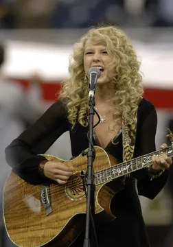 Taylor Swift's Evolution From a Singer-Songwriter to a Global Phenomenon