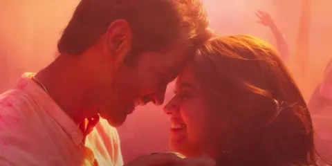 Mr And Mrs Mahi Song Dekha Tenu: Rajkumar Rao And Jhanvi Kapoor's First Single; Watch!