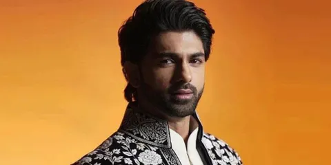 'Heeramandi' Actor Reacts On His Relationship Status!