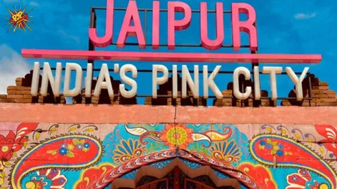 "Jaipur: Jewel of Rajasthan's Heritage and Beauty"