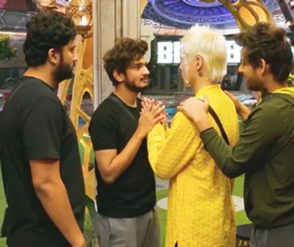 Bigg Boss 17: K-pop Sensation Aoora Is Evicted From Bigg Boss House, The Artist Bursts Into Laughter!