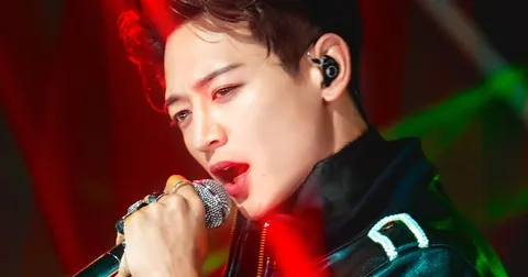 K-pop Fans Unite To Defend SHINee's Minho Over A Bizarre Tweet!