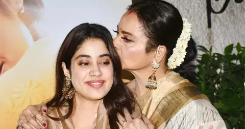 Rekha Kisses Janhvi Kapoor's Poster at 'Ulajh' Screening, Fans Note Sridevi's Legacy and Their Close Bond