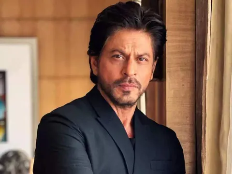 Shah Rukh Khan: Here's How Celebs Go Crazy Over Shah Rukh Khan, The King Of Bollywood!