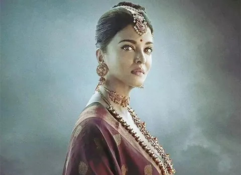 Aishwarya Rai Bachchan Breaks The Internet With Her Ponniyin Selvan 1 Poster!