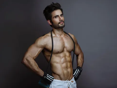 <em>Karan Tacker shares his transformation story for Neeraj Pandey's Khakee: The Bihar Chapter</em>