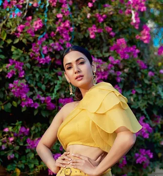 B'day Special: Here's How Hot As Summer Sonal Chahuan Nailed The Perfect Summer Look 5 Times!