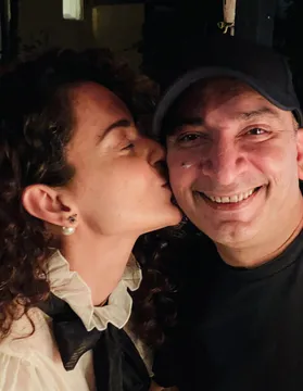 Kangana Ranaut & 'Dhaakad' team celebrate producer Sohail Maklai's b'day last night in Mumbai