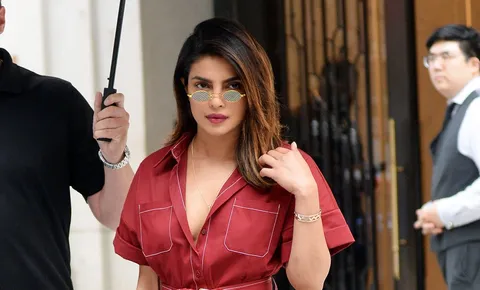 Anne Hathaway, Priyanka Chopra, And Blackpink Lisa Give Out BFFs Goals!