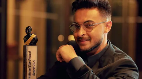 Aayush Sharma dedicates his first award for 'Antim: The Final Truth' to Salman Khan