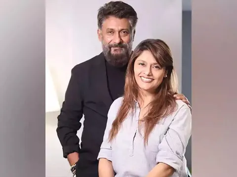 No break for Vivek Ranjan Agnihotri and Pallavi Joshi on their 25th anniversary! Love is in the Air