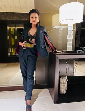 Singer and Youth Icon, Yohani receives an IIFTC Tourism Impact Award!