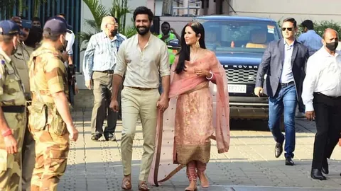 Talk of the Town: Vickat Makes 1st Public Appearance while Holding Hands; See Pictures Here: