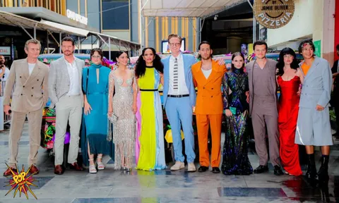 The Lord of the Rings: The Rings of Power Mega Asia Pacific Premiere in Mumbai Sees Record Attendance from Fans and B-town Celebs Alike