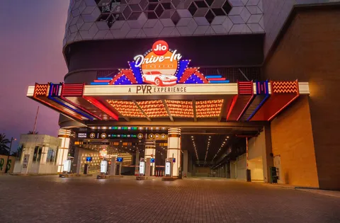RELIANCE LAUNCHES INDIA’S 1st  ROOFTOP JIO DRIVE-IN THEATRE, OPERATED AND MANAGED BY PVR